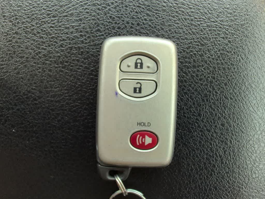 Thumbnail: 2015 Toyota 4Runner - 38