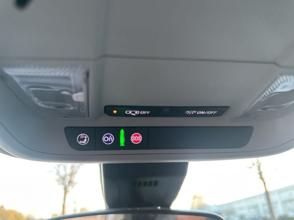 Thumbnail: 2023 Chevrolet Equinox - 19