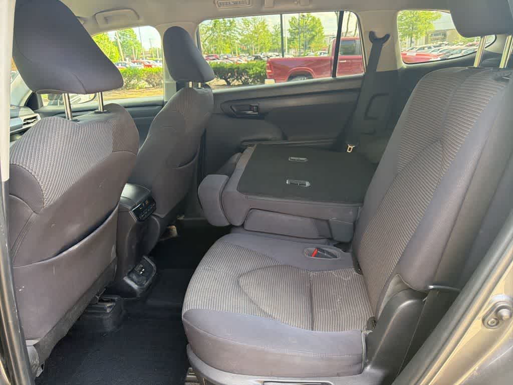 Thumbnail: 2021 Toyota Highlander - 19