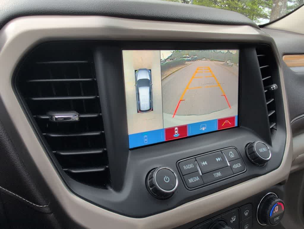 Thumbnail: 2017 GMC Acadia - 32