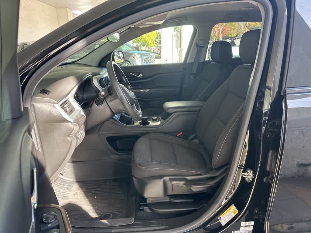 Thumbnail: 2023 GMC Acadia - 15