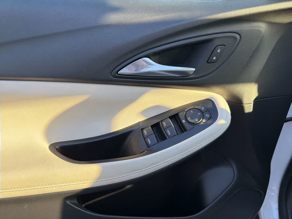 Thumbnail: 2023 Buick Encore GX - 5