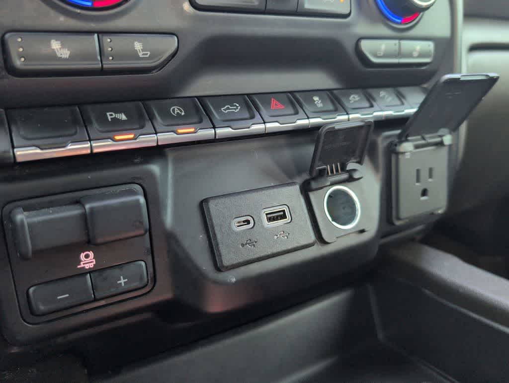 Thumbnail: 2020 Chevrolet Silverado 1500 - 32