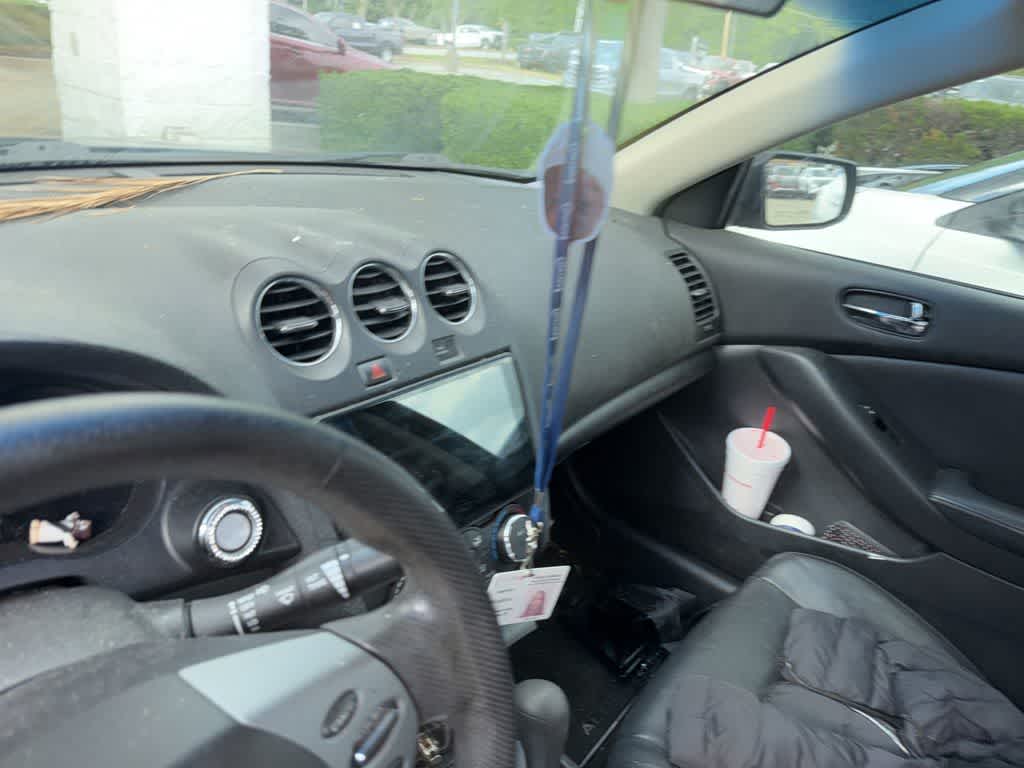 Thumbnail: 2009 Nissan Altima - 11