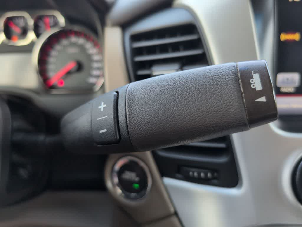 Thumbnail: 2016 GMC Yukon - 33