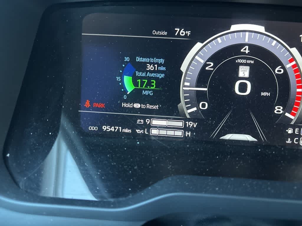 Thumbnail: 2022 Toyota Tundra - 21