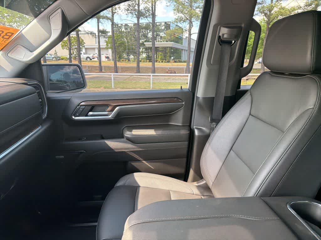 Thumbnail: 2024 Chevrolet Silverado 1500 - 22