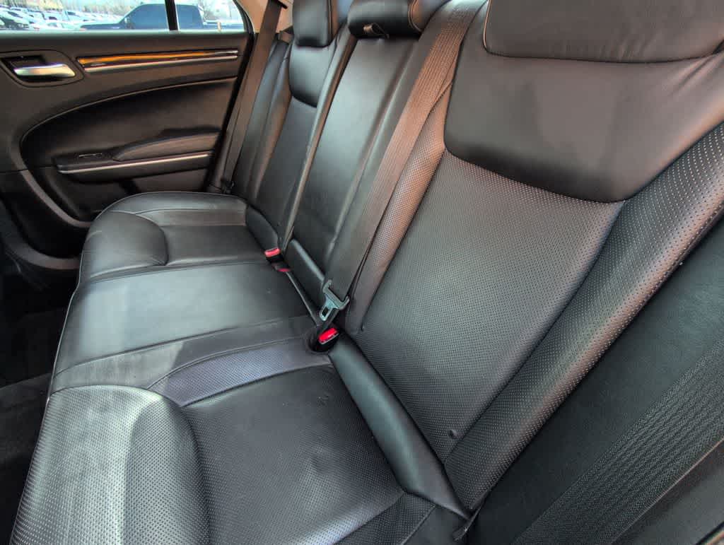 Thumbnail: 2019 Chrysler 300 - 20