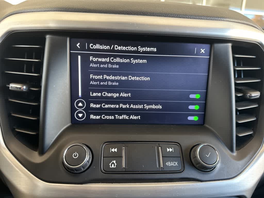 Thumbnail: 2023 GMC Acadia - 21