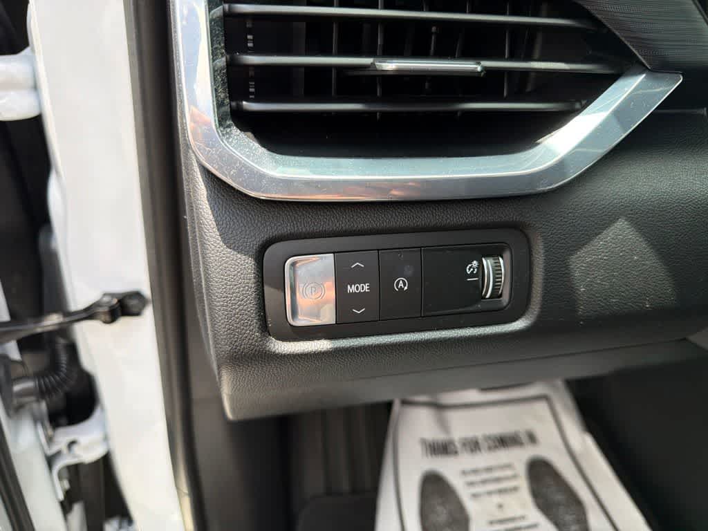 Thumbnail: 2025 GMC Acadia - 16