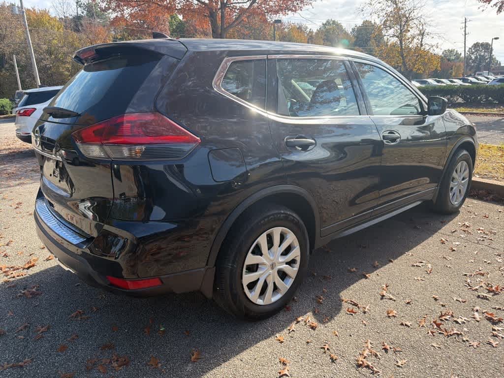 Thumbnail: 2018 Nissan Rogue - 9