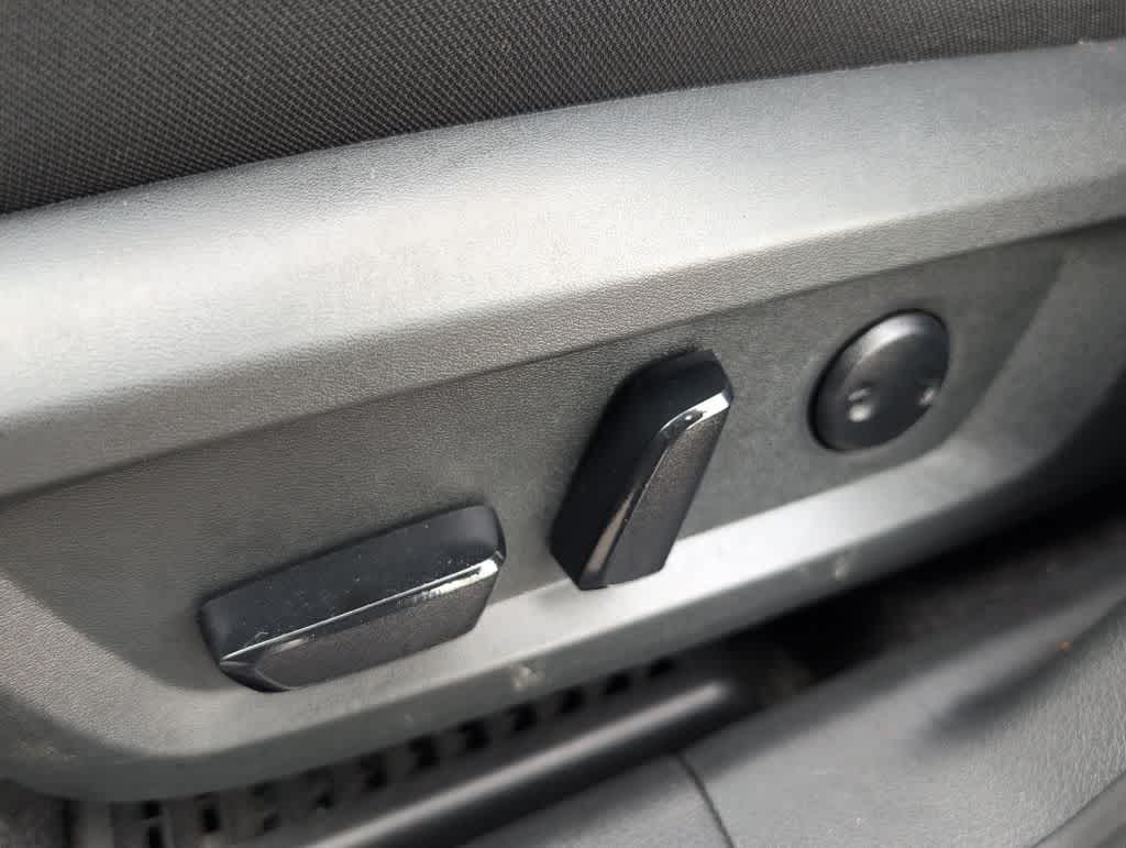 Thumbnail: 2023 Nissan Rogue - 17