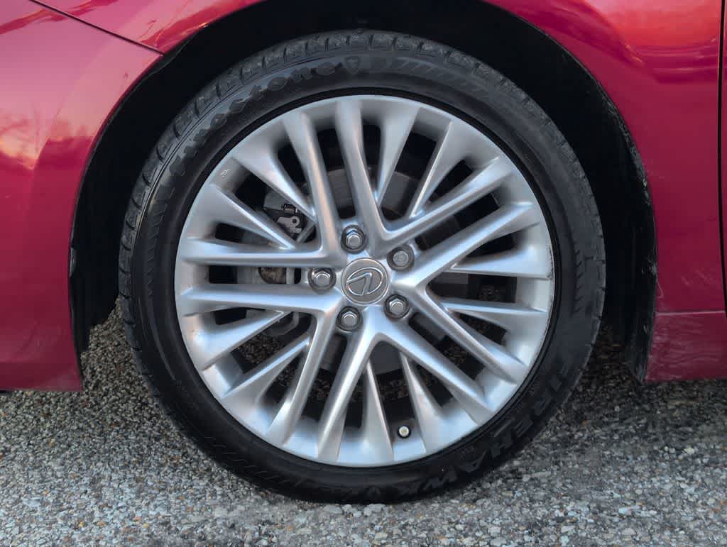 Thumbnail: 2013 Lexus ES - 14