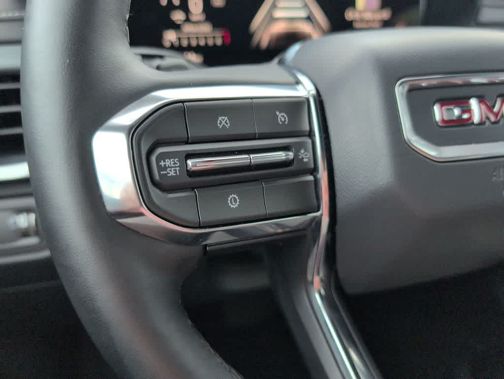 Thumbnail: 2025 GMC Acadia - 23