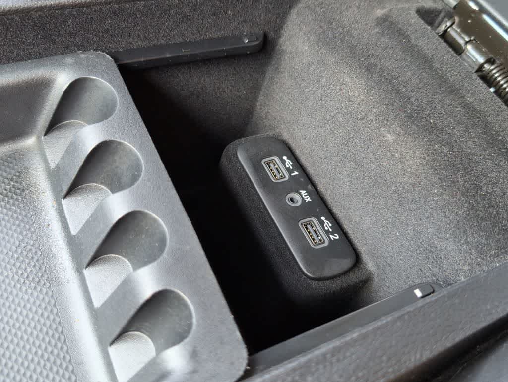 Thumbnail: 2019 Chrysler 300 - 31