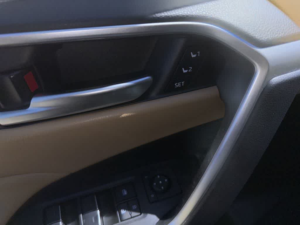 Thumbnail: 2024 Toyota RAV4 - 6