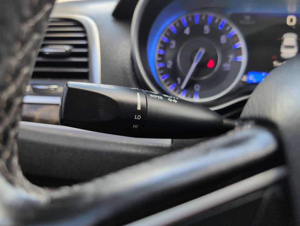 Thumbnail: 2019 Chrysler 300 - 26