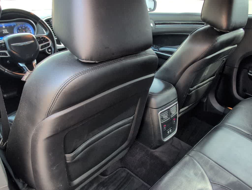 Thumbnail: 2019 Chrysler 300 - 19