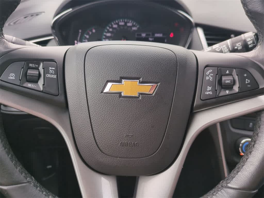 Thumbnail: 2022 Chevrolet Trax - 22