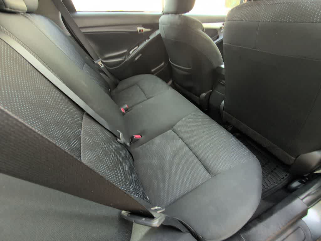 Thumbnail: 2010 Toyota Matrix - 20