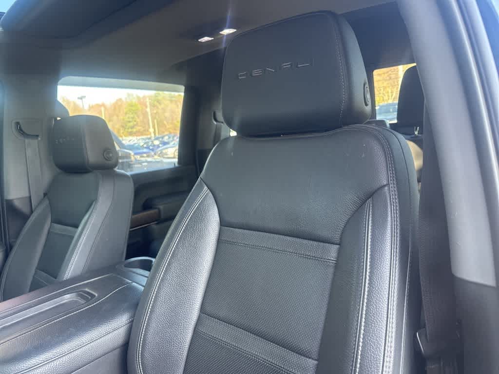 Thumbnail: 2021 GMC Sierra 2500 - 25