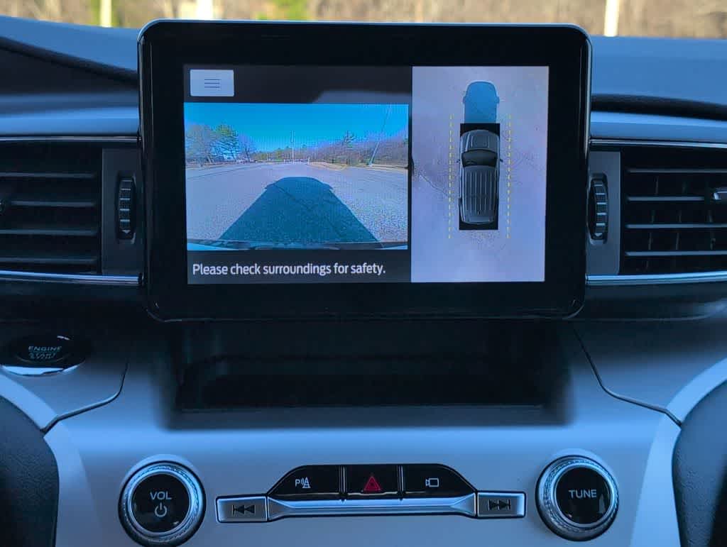 Thumbnail: 2022 Ford Explorer - 30