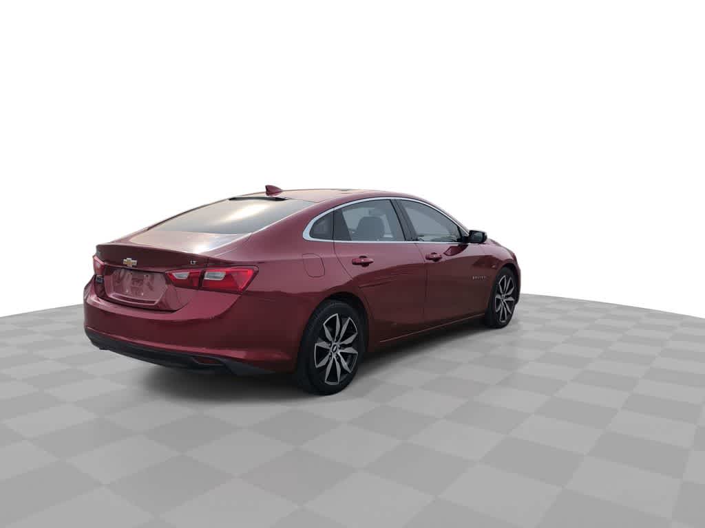 Thumbnail: 2016 Chevrolet Malibu - 8