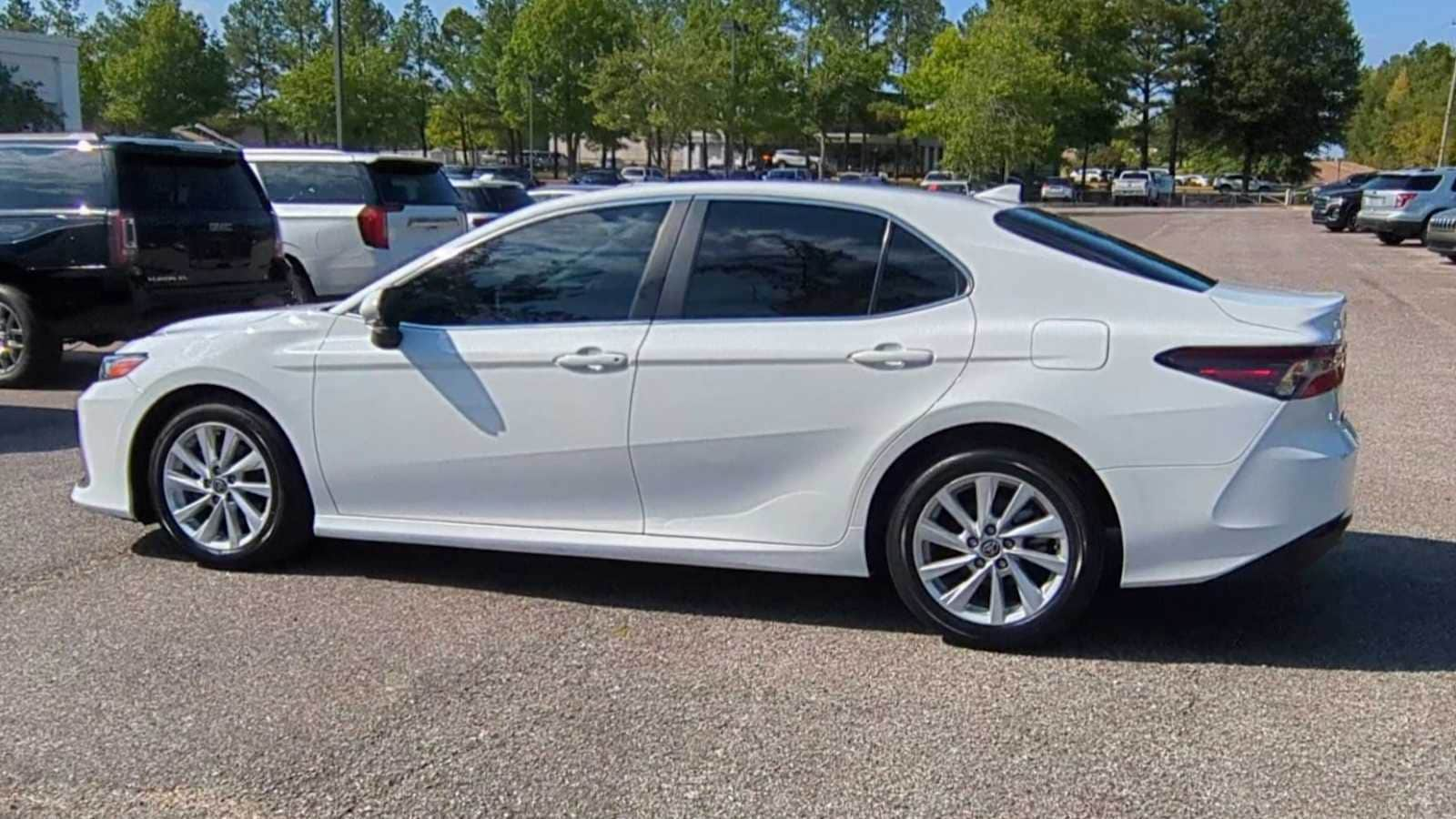 2022 Toyota Camry LE 6