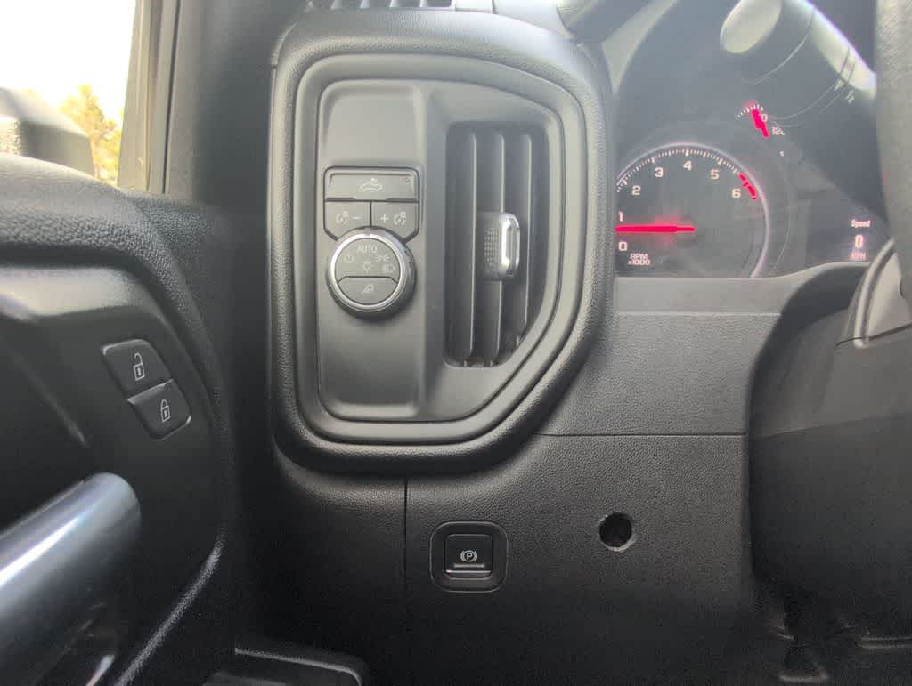 Thumbnail: 2021 Chevrolet Silverado 2500 - 26