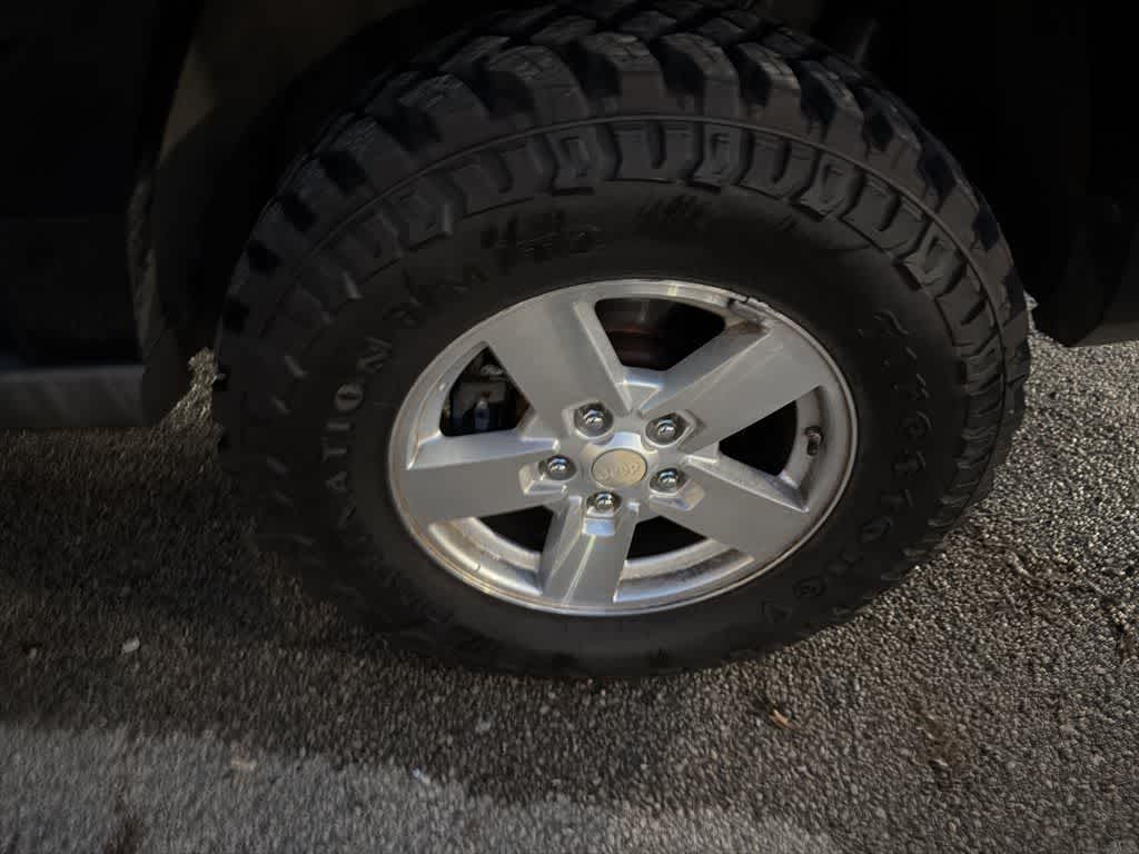 Thumbnail: 2007 Jeep Commander - 18