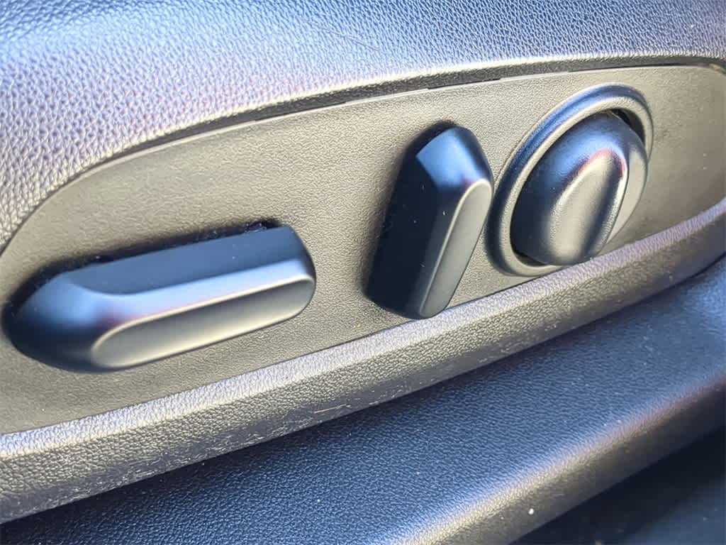 Thumbnail: 2020 GMC Terrain - 18