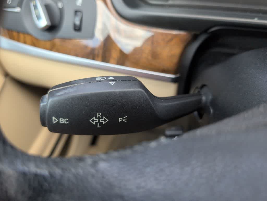 Thumbnail: 2011 BMW 5 Series - 28