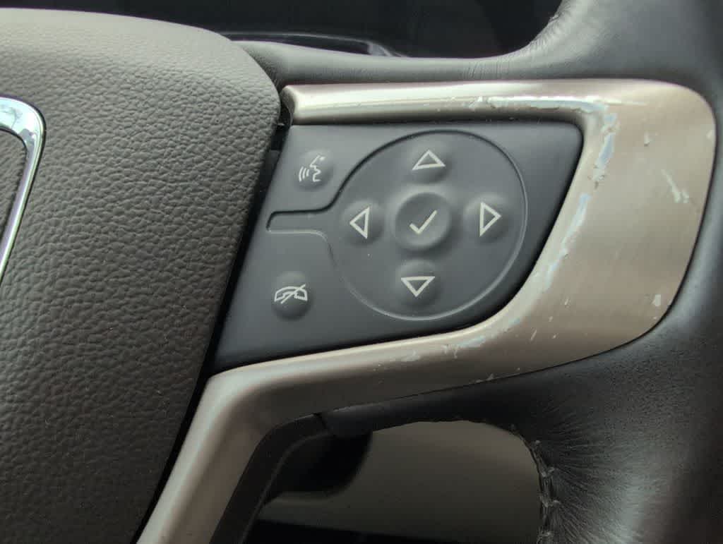 Thumbnail: 2017 GMC Acadia - 27