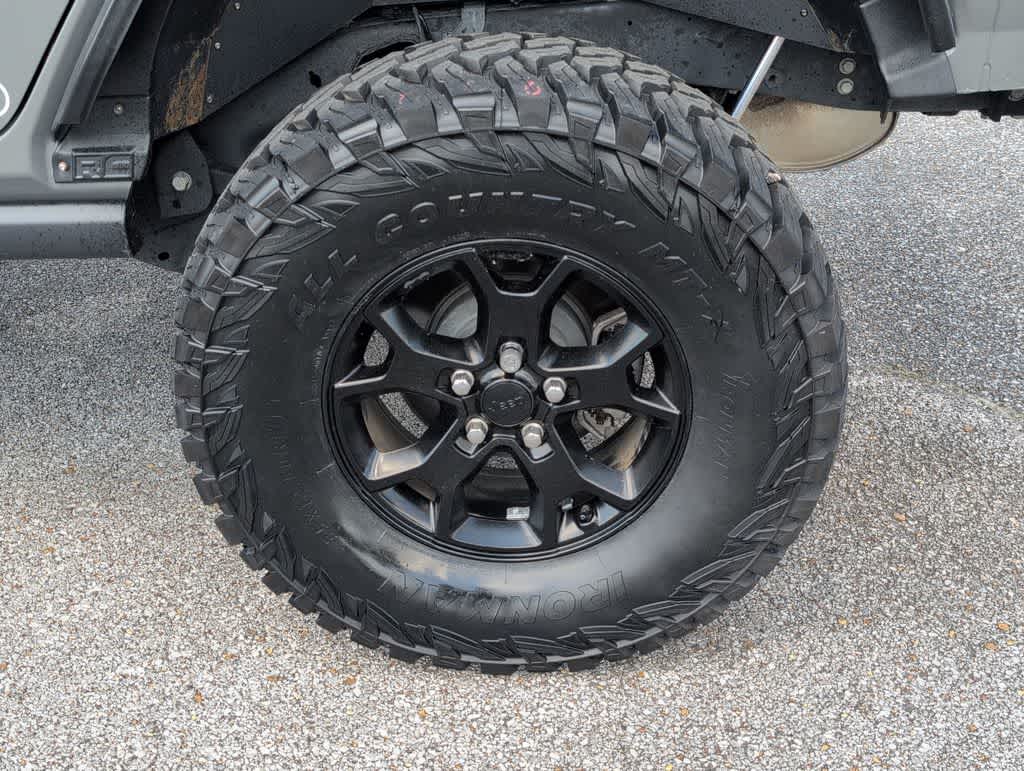 Thumbnail: 2022 Jeep Wrangler - 14