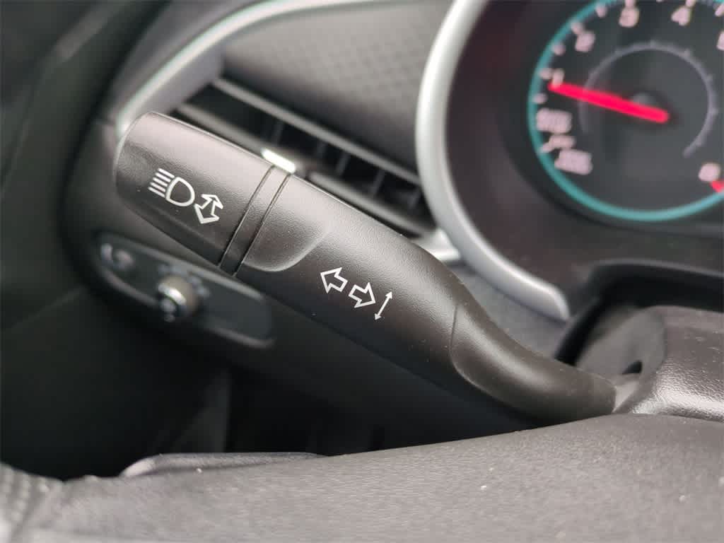 Thumbnail: 2022 Chevrolet Malibu - 26