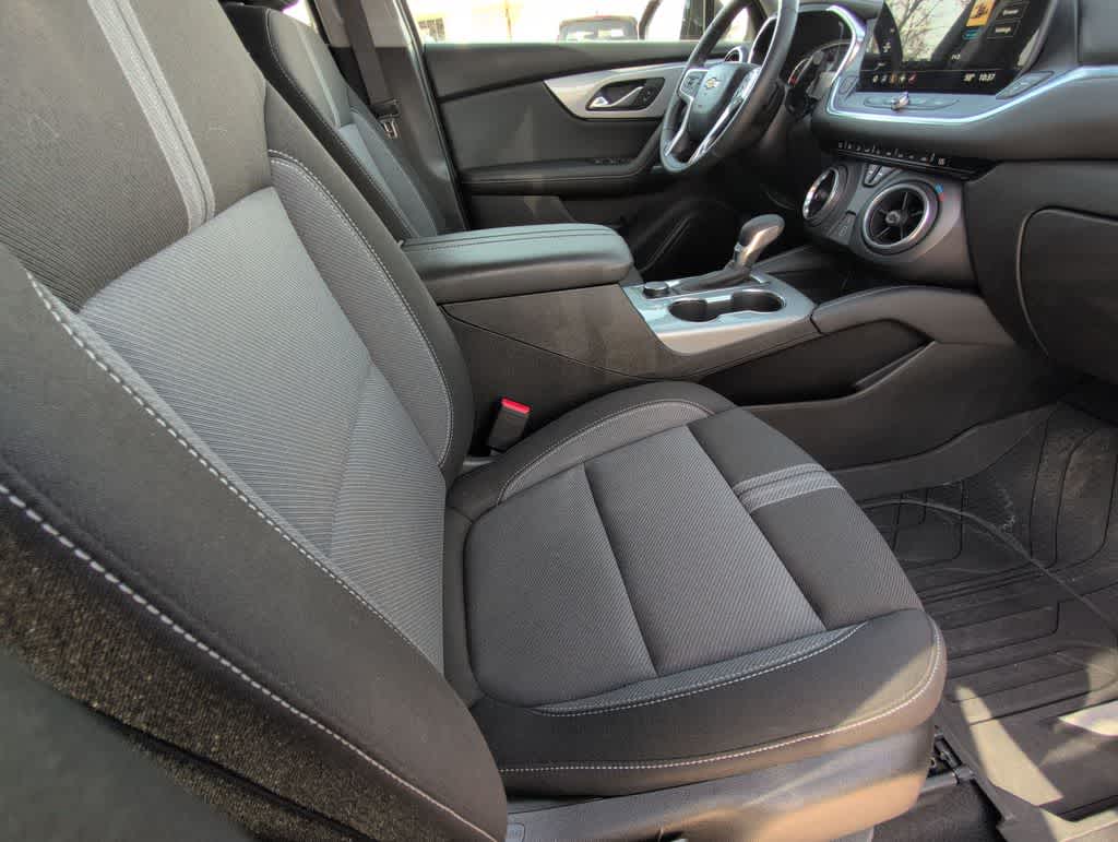 Thumbnail: 2023 Chevrolet Blazer - 21