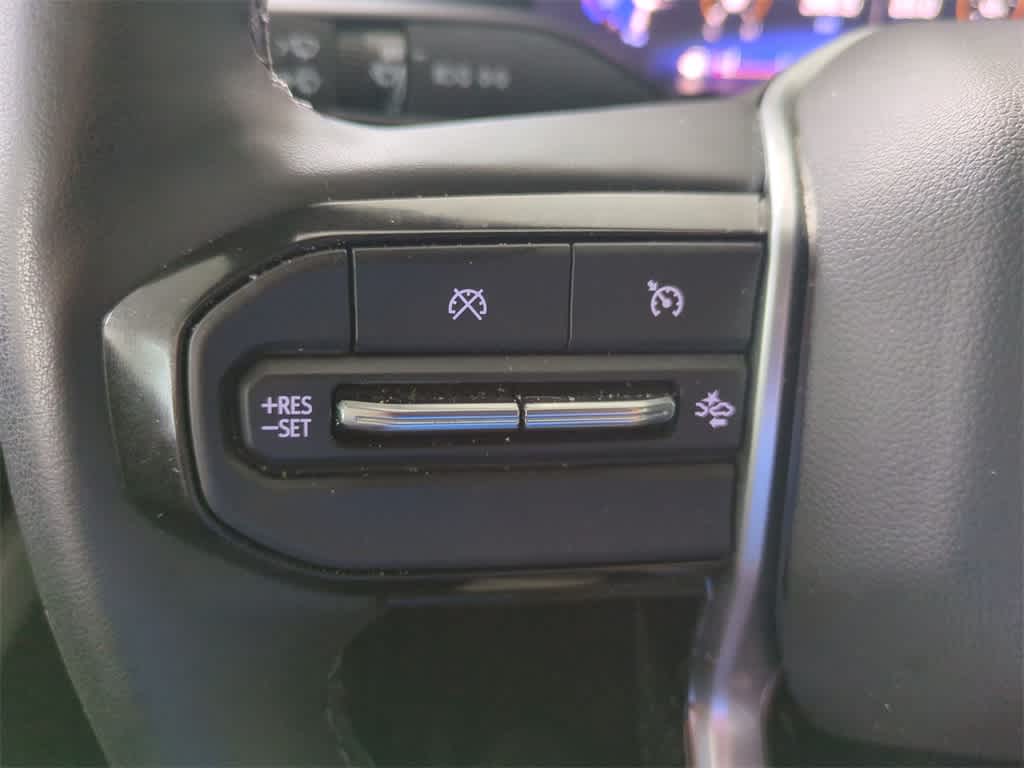 Thumbnail: 2024 Chevrolet Colorado - 24