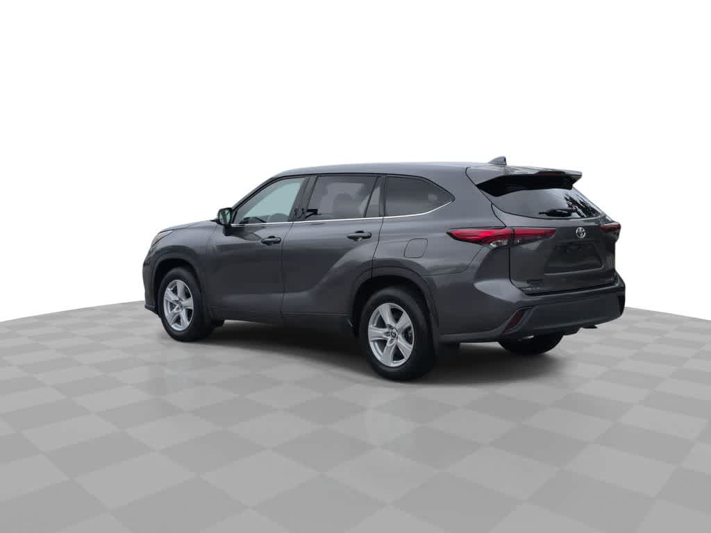 Thumbnail: 2021 Toyota Highlander - 6