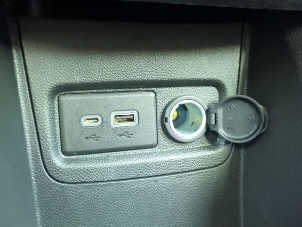 Thumbnail: 2022 Chevrolet Spark - 31