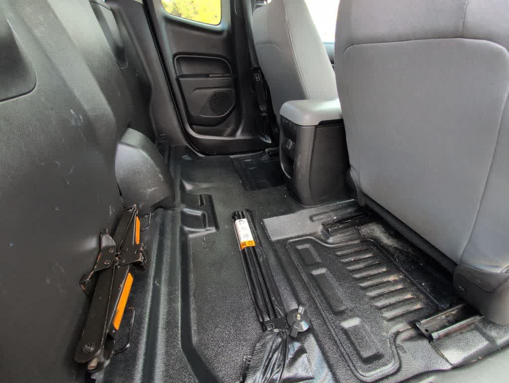 Thumbnail: 2017 Chevrolet Colorado - 20