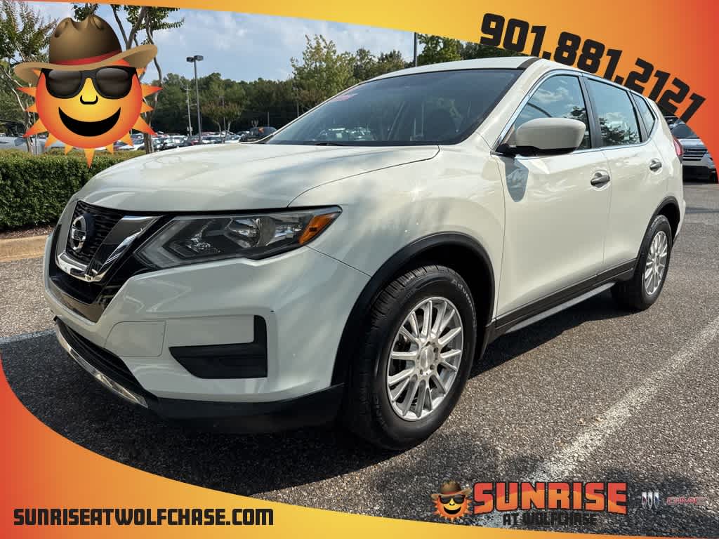 Thumbnail: 2017 Nissan Rogue - 1