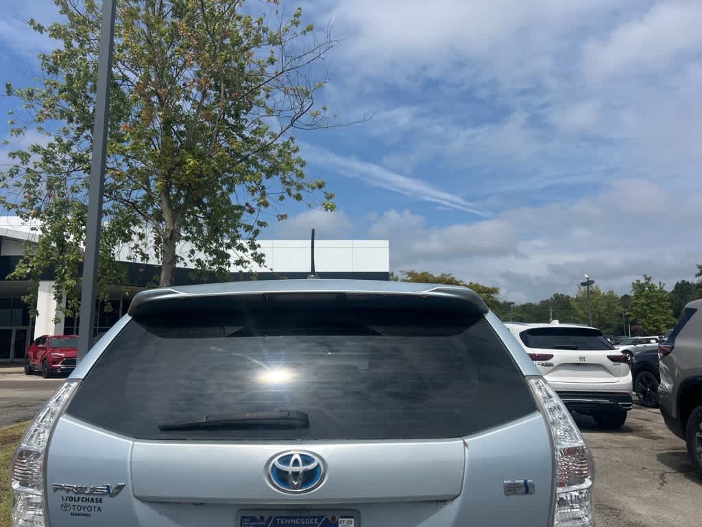 Thumbnail: 2012 Toyota Prius v - 2