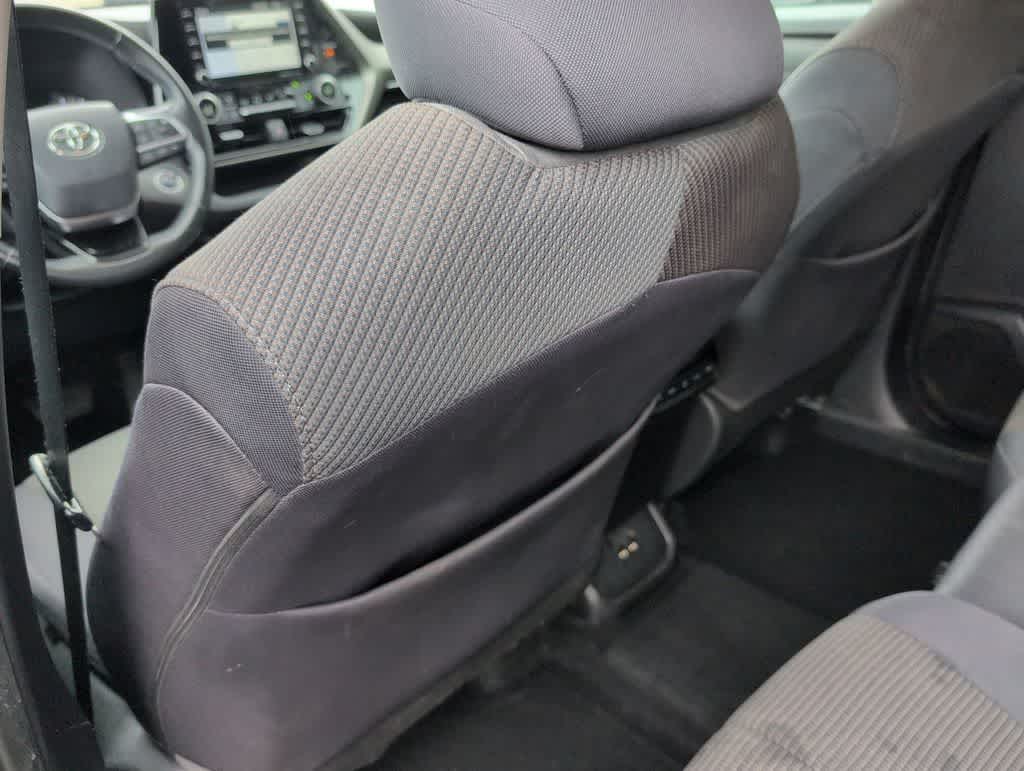 Thumbnail: 2021 Toyota Highlander - 19