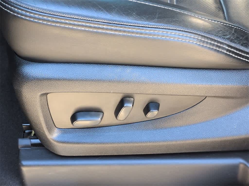 Thumbnail: 2019 GMC Yukon XL - 18