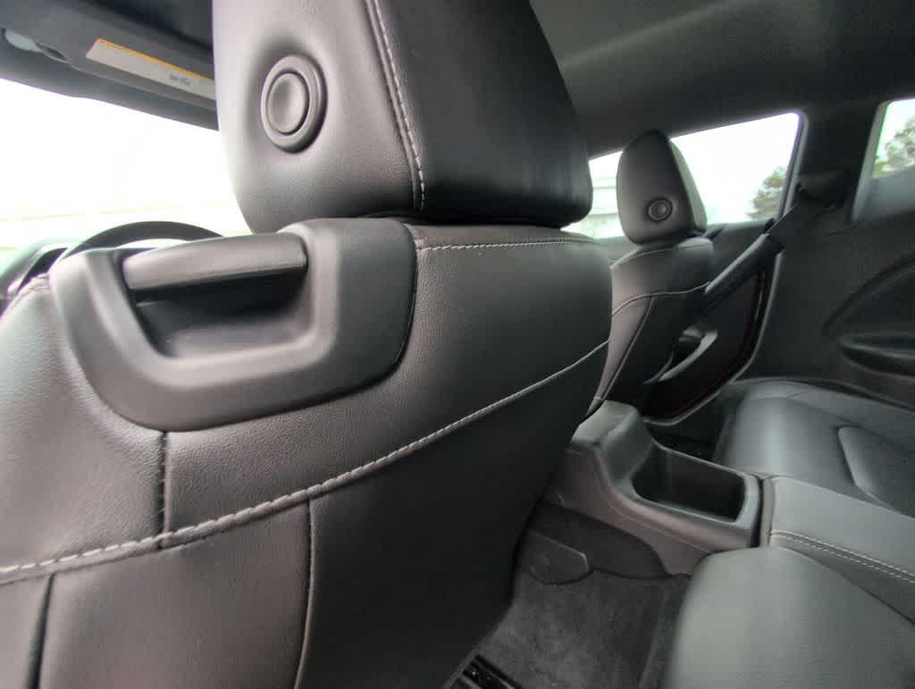 Thumbnail: 2019 Chevrolet Camaro - 18