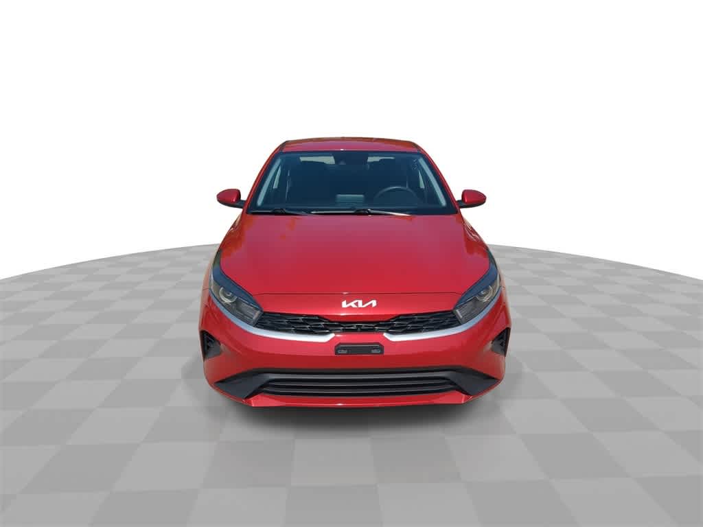 Thumbnail: 2023 Kia Forte - 3