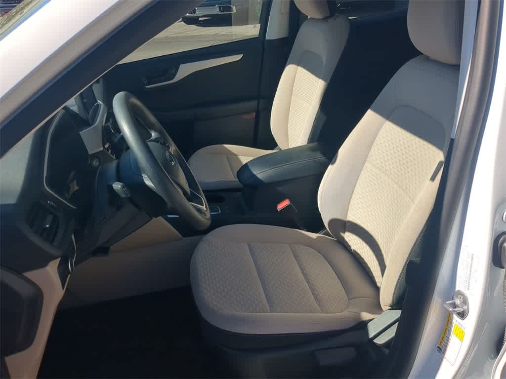 Thumbnail: 2022 Ford Escape - 17