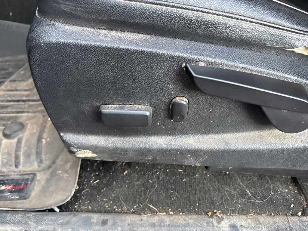 Thumbnail: 2016 GMC Canyon - 19