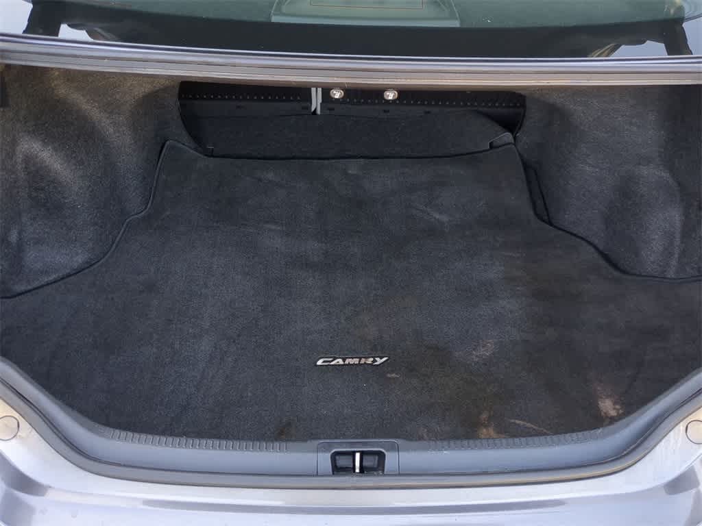 2017 Toyota Camry LE 34