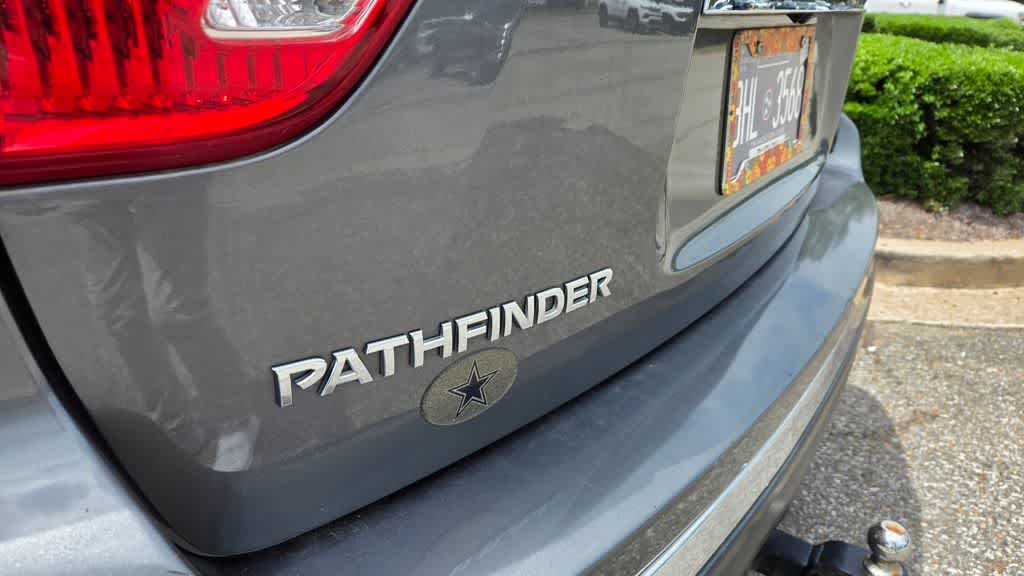 Thumbnail: 2018 Nissan Pathfinder - 12